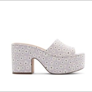 Call it Spring Valerria Canvas Platform Sandal